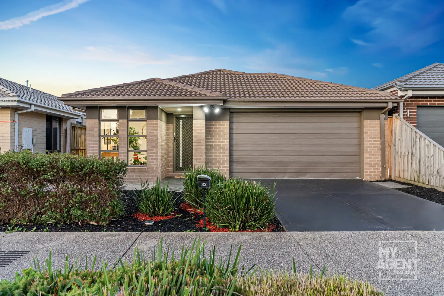 Main view of Homely house listing, 32 Caversham Drive, Pakenham VIC 3810