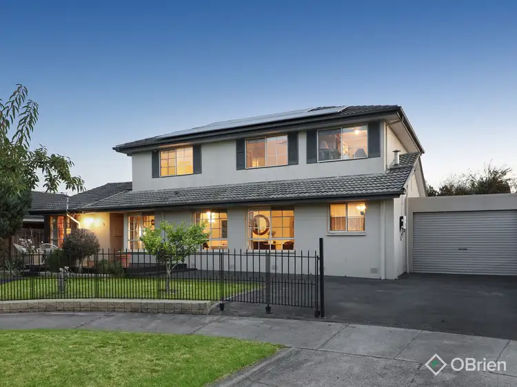 4 Cronin Court, Cheltenham VIC 3192