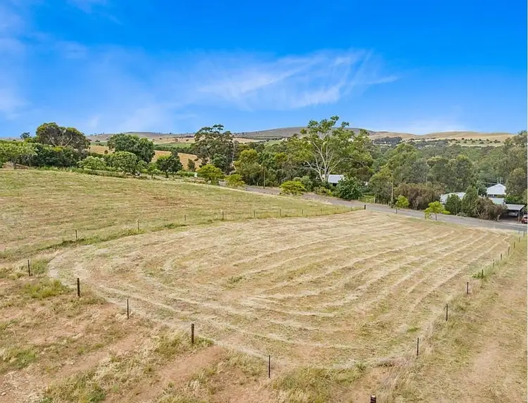 4 Commercial Road, Watervale SA 5452