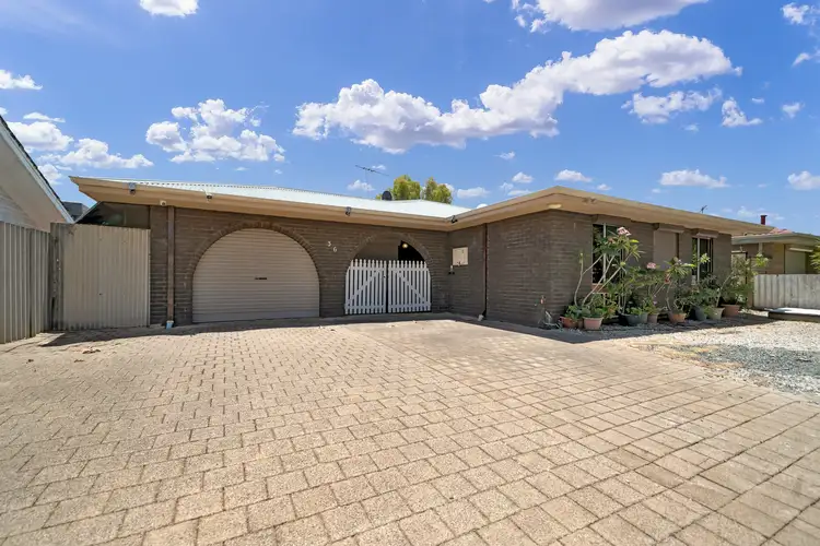 36 Gosnells Road West, Maddington WA 6109