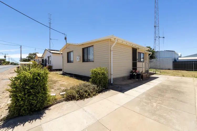 56 Dolphin Road, Fisherman Bay SA 5522