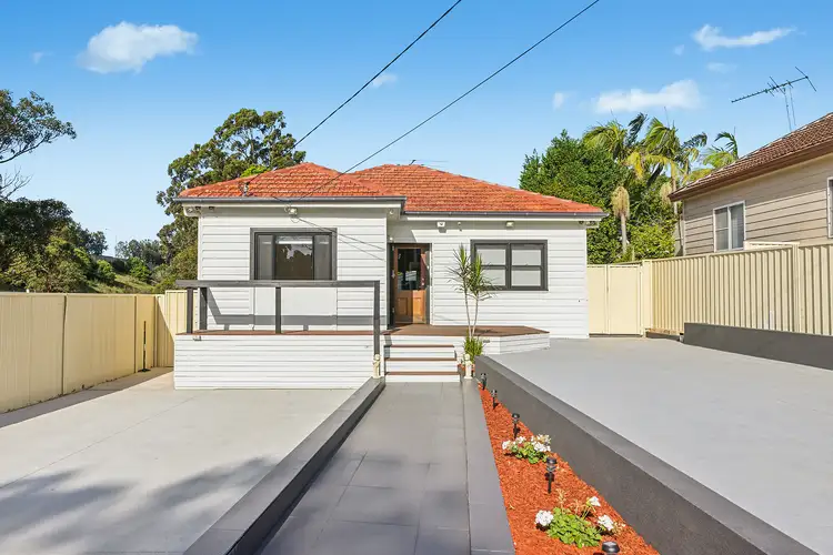 10 Nairn Street