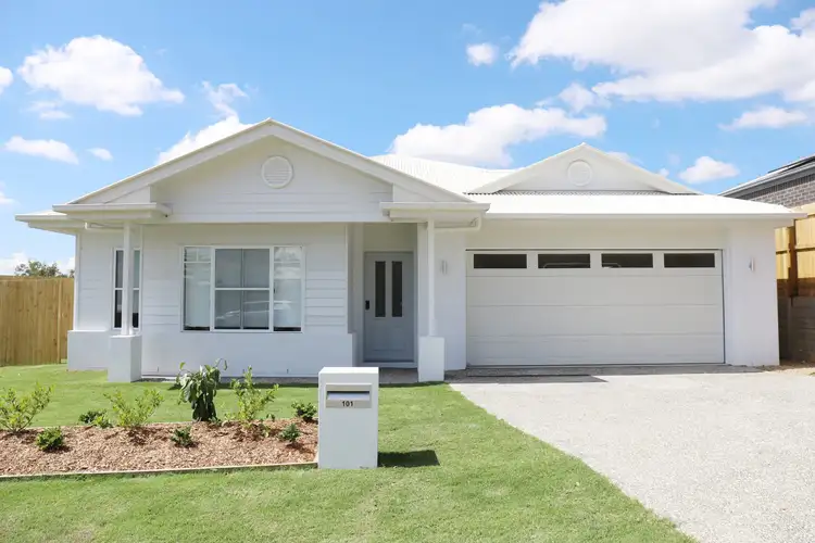 4 Mulberry Place, Landsborough QLD 4550