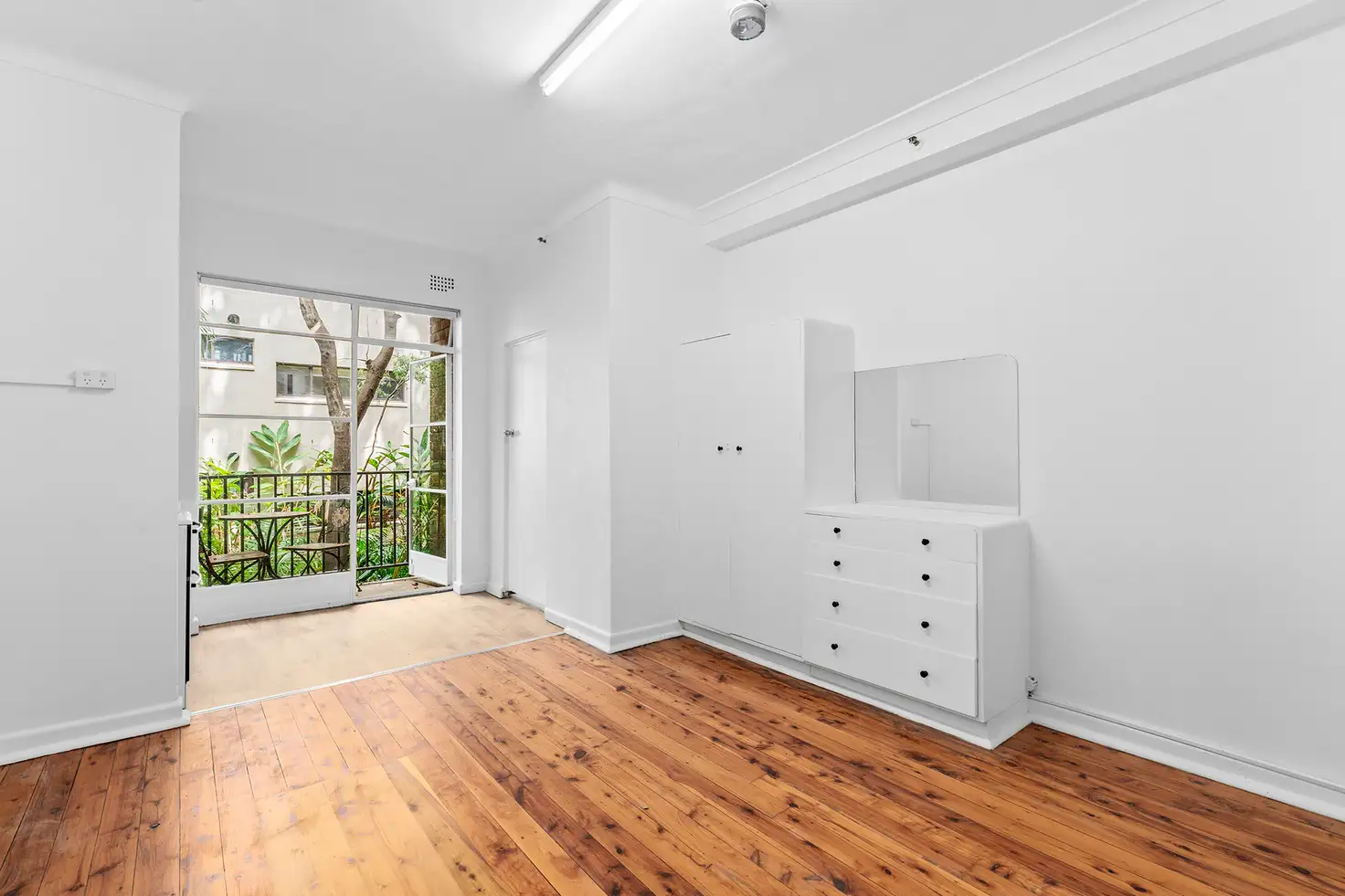 Main view of Homely studio listing, 5/7 St Neot Avenue, Potts Point NSW 2011