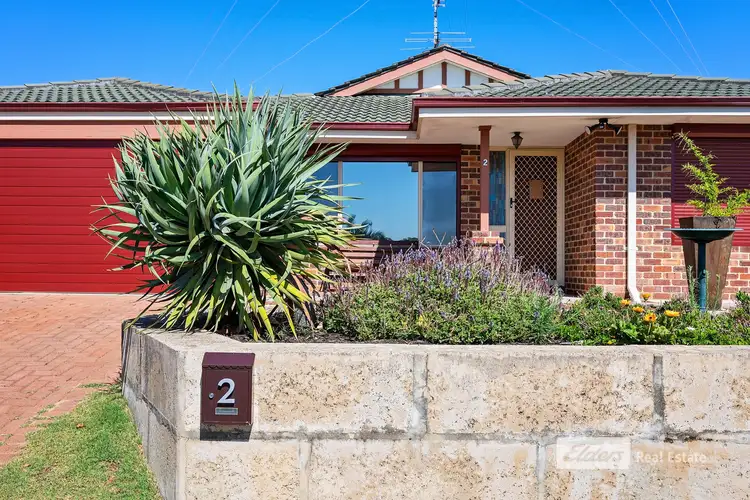 2 Carr Place