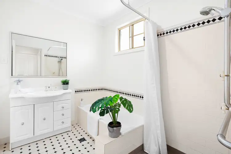 Fifth view of Homely villa listing, 2H/5-15 William Street, Botany NSW 2019