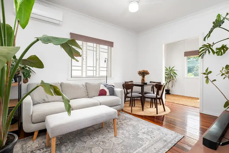15 Newton Street, Coorparoo QLD 4151