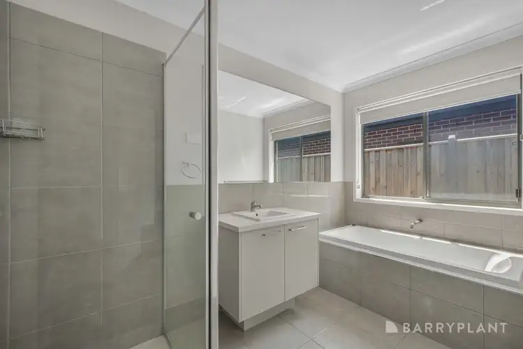 Sixth view of Homely house listing, 5 Beatrix Circuit, Officer VIC 3809