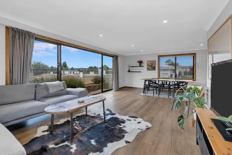 8 Robert Street, Berridale NSW 2628