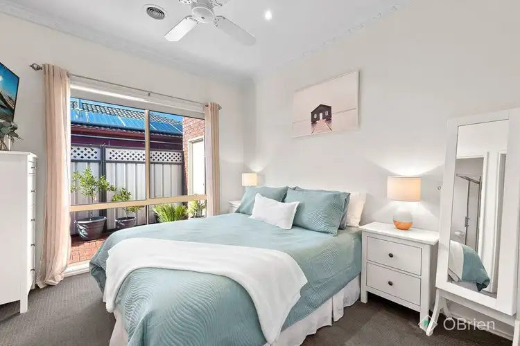 Fifth view of Homely house listing, 9 Poppy Place, Carrum Downs VIC 3201