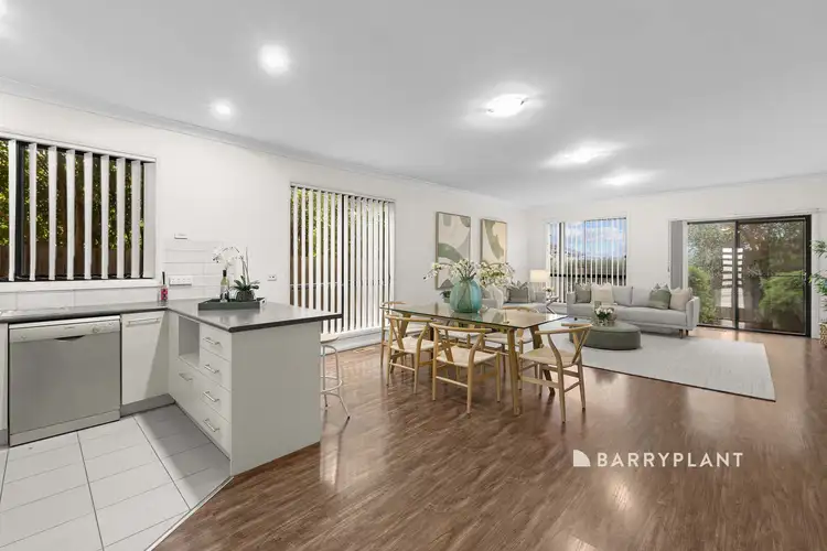 Second view of Homely house listing, 5 Pascuzzi Court, Hampton Park VIC 3976