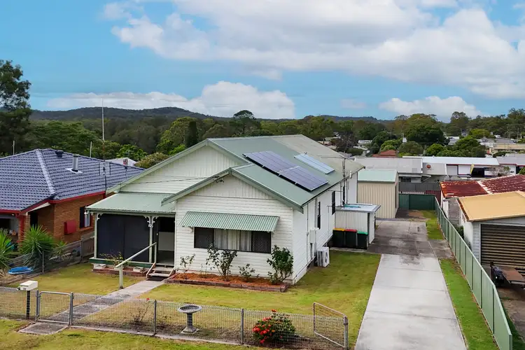 19 Bloomfield Street, South Kempsey NSW 2440