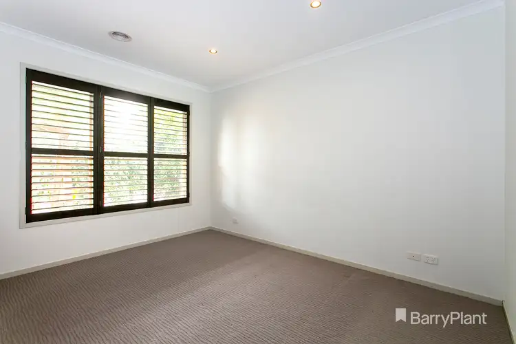 Fifth view of Homely house listing, 5 Windmill Circuit, Lyndhurst VIC 3975