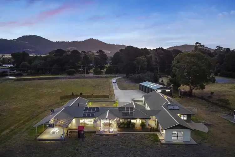 27 Starlight Drive