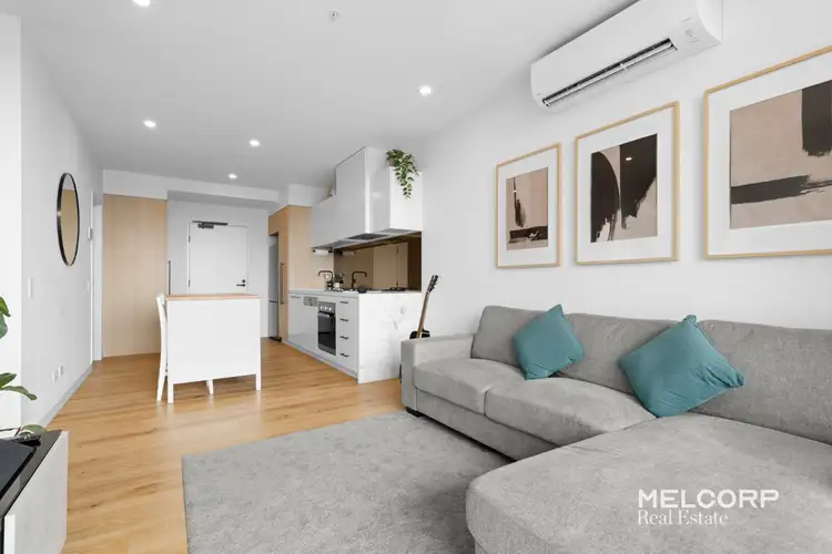 MCity 1011/868 Blackburn Road, Clayton VIC 3168