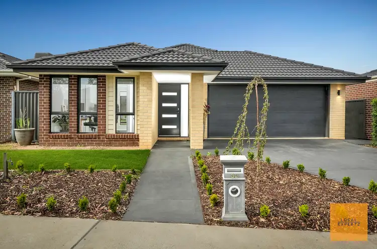 32 Springbrook Parkway, Cobblebank VIC 3338