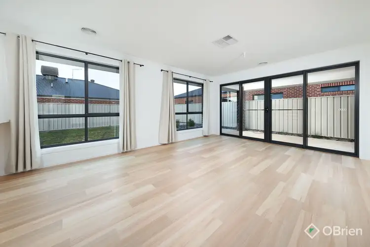 Fifth view of Homely house listing, 5 Isdell Place, Wodonga VIC 3690