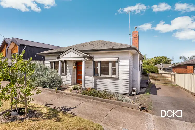 9 Bolt Street, Long Gully VIC 3550