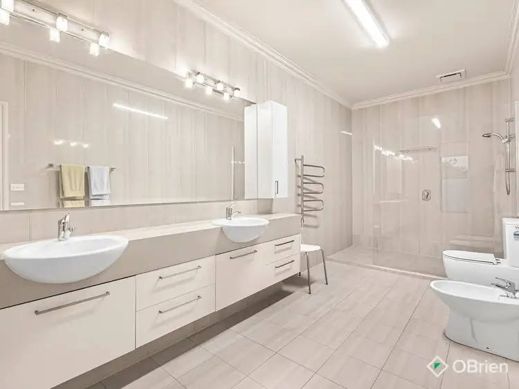 Fourth view of Homely house listing, 2 Sheffield Street, Caulfield South VIC 3162