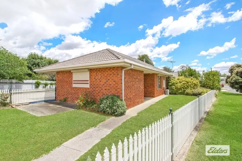 Main view of Homely unit listing, 2/1 Anne Street, Wodonga VIC 3690