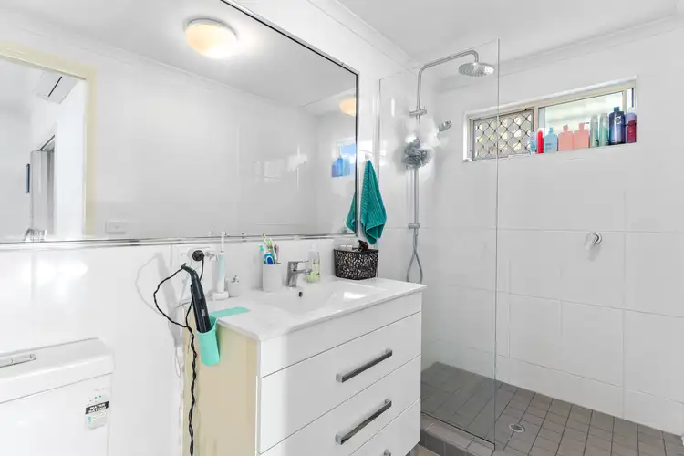 Sixth view of Homely unit listing, 1/35 Greenslopes Street, Manunda QLD 4870