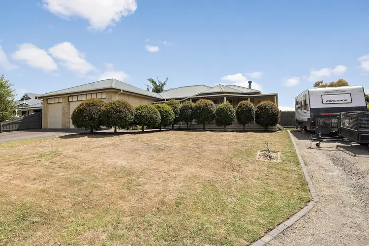 18 Cottage Place, Mornington VIC 3931