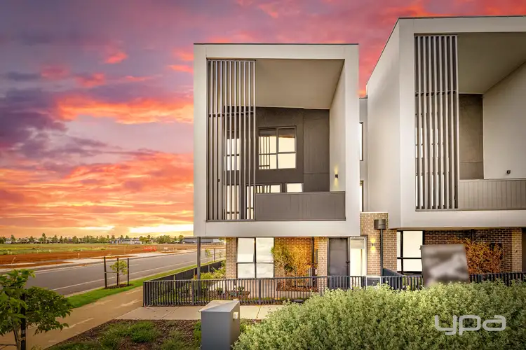 1 Teddy Walk, Aintree VIC 3336