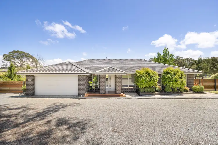 39 Neds Creek Drive