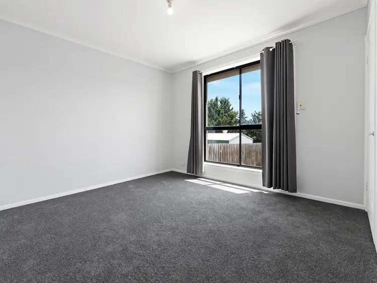 Fifth view of Homely house listing, 90 Kinterbury Drive, Kings Park VIC 3021