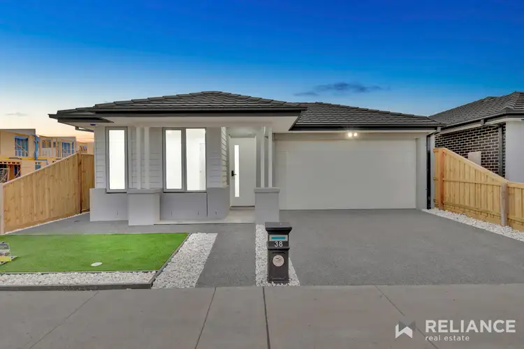 38 Mighty Road, Sunbury VIC 3429