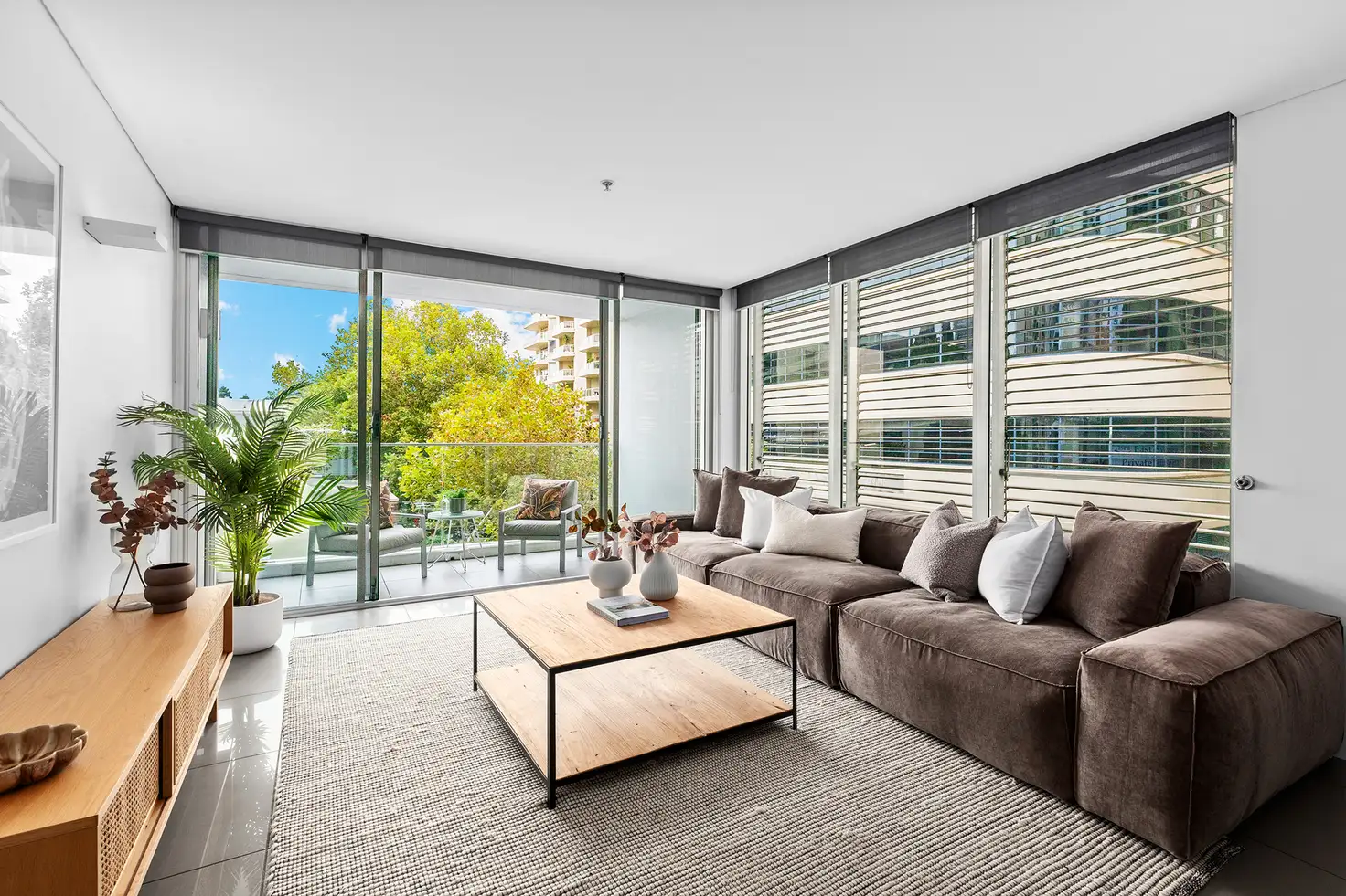 Main view of Homely unit listing, 52/60-70 William Street, Woolloomooloo NSW 2011