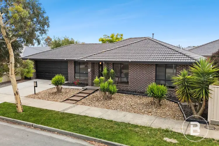12 Ascot Gardens Drive