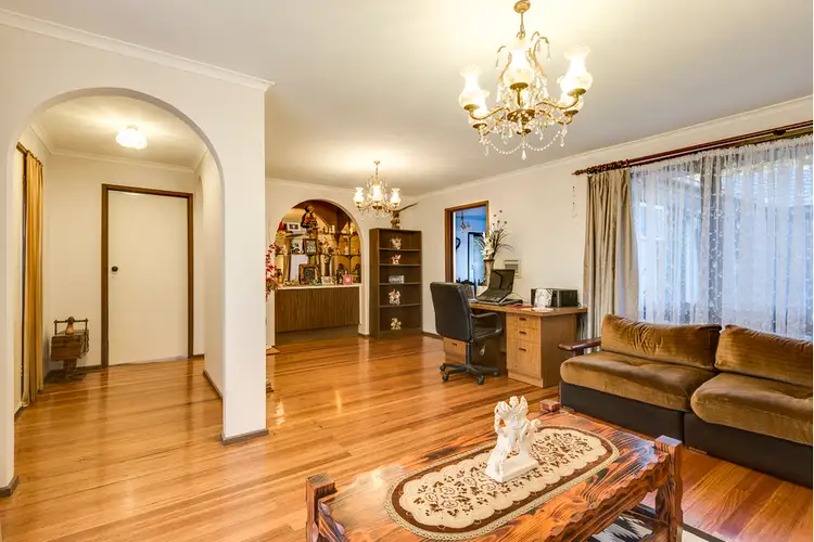 Third view of Homely house listing, 6 Leprosa Close, Endeavour Hills VIC 3802