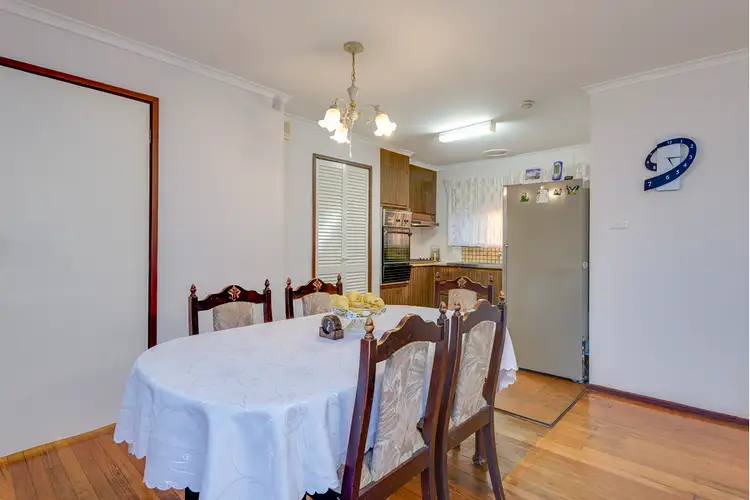 Fifth view of Homely house listing, 6 Leprosa Close, Endeavour Hills VIC 3802