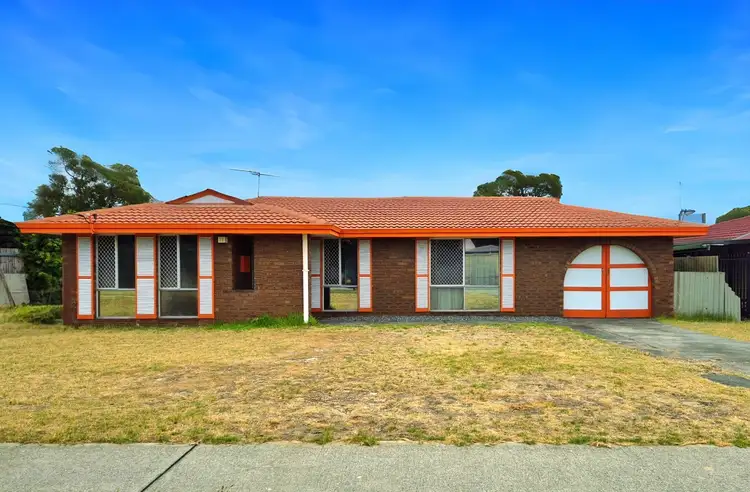 15 Sandalwood Street, Maddington WA 6109