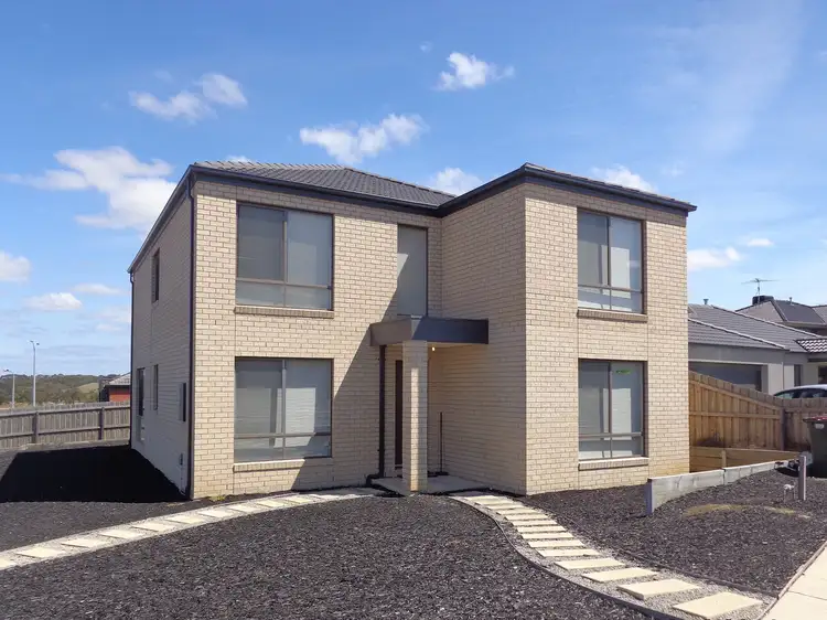 Room 6/52- Oakwood Crescent, Waurn Ponds VIC 3216