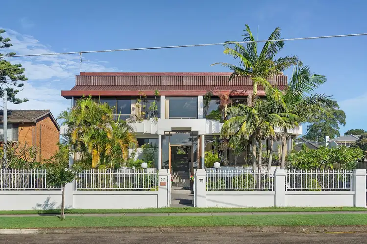 37 Belgrave Esplanade, Sylvania NSW 2224