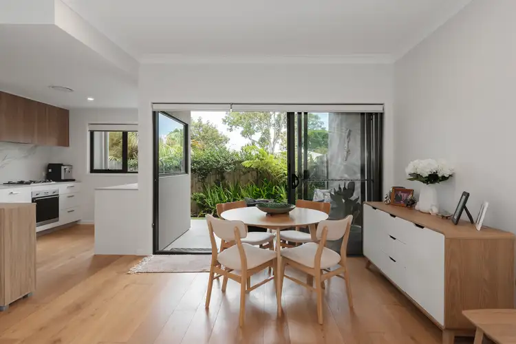 62/1 Lyra Avenue