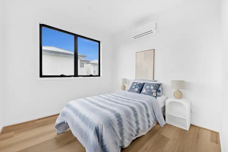 Sixth view of Homely townhouse listing, 2/174 Duncans Road, Werribee VIC 3030