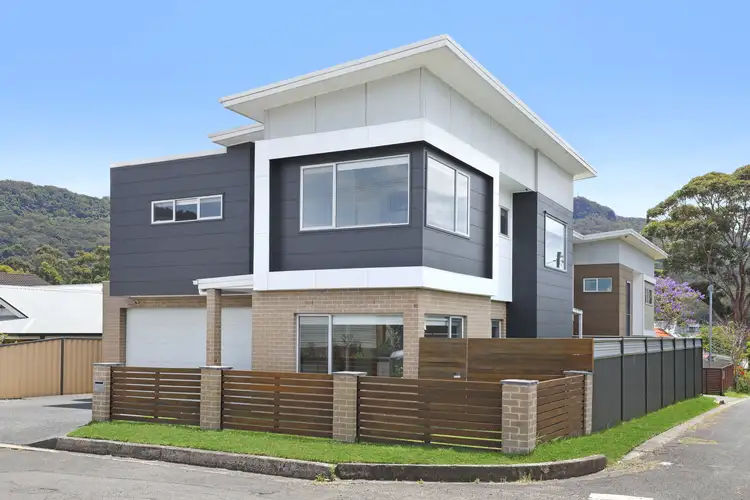 2 Hunter Street, Balgownie NSW 2519