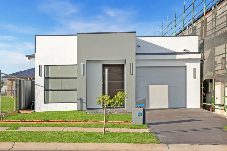 85 Hillston Circuit