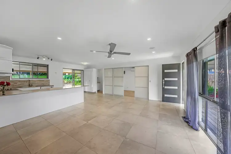 Second view of Homely house listing, 25 Yangoora Crescent, Ashmore QLD 4214