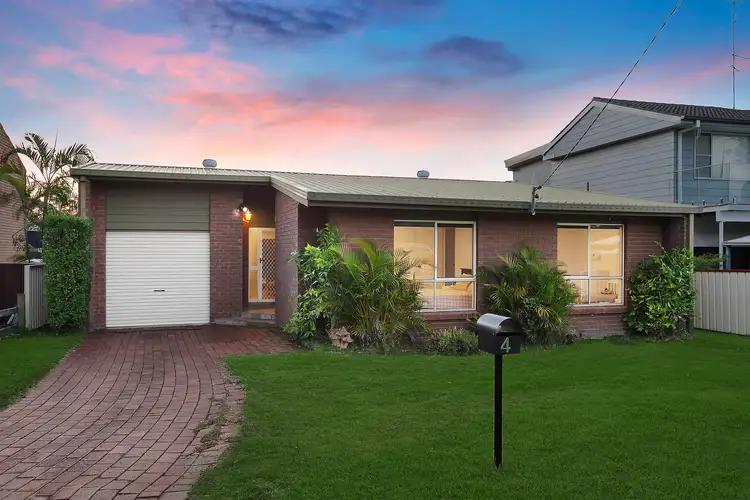 4 Muraban Road, Summerland Point NSW 2259