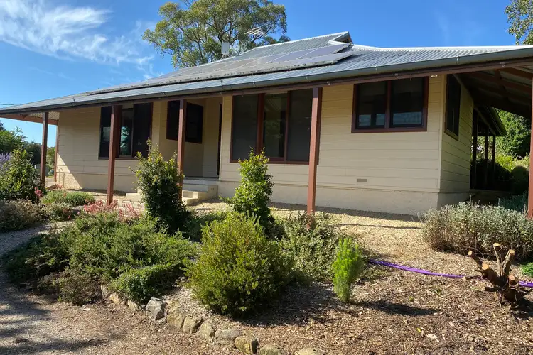 17 Basin Road