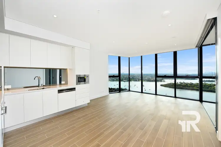 3406/8 Walker Street