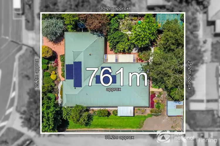 2A Oroya Grove, Clyde VIC 3978