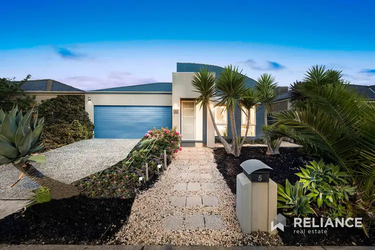 5 Oceanwave Parade, Point Cook VIC 3030