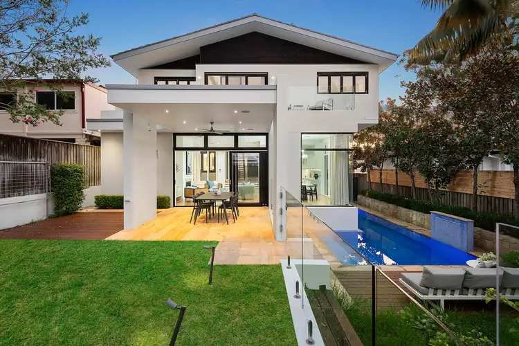 22 Grandview Crescent, Lugarno NSW 2210