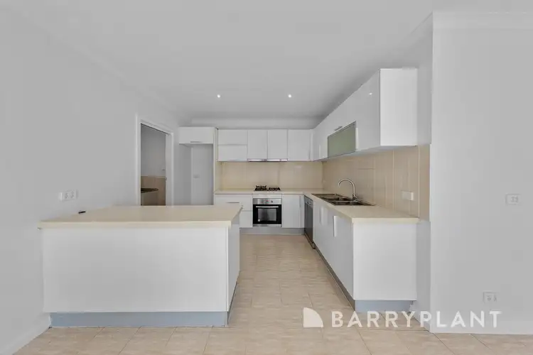Sixth view of Homely townhouse listing, 1/402 Main Road West, St Albans VIC 3021