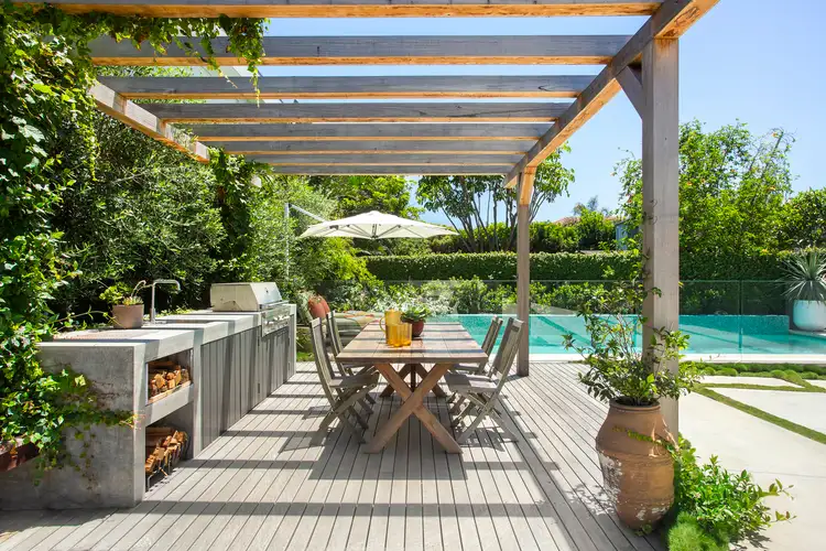79 Carrington Parade, Curl Curl NSW 2096
